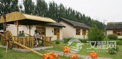 依山傍水的达斡尔族民居建筑