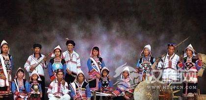 基诺族“活住屋”有什么特点?基诺族的民居文化