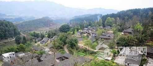 土家族旅游土家山寨酉阳庙溪村是历史古寨