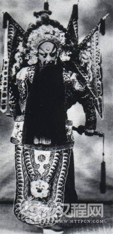 《探营》