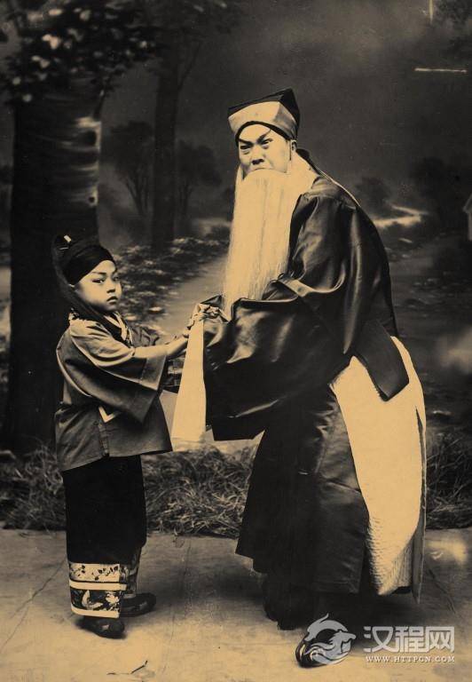 《铁莲花》