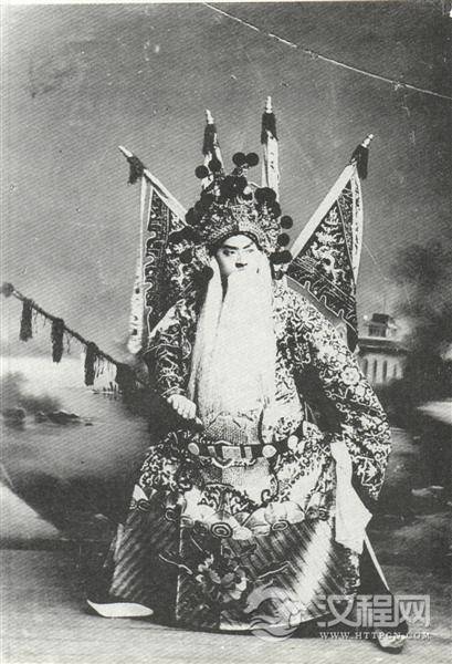 《阳平关》贯大元饰黄忠 《阳平关》贯大元饰黄忠