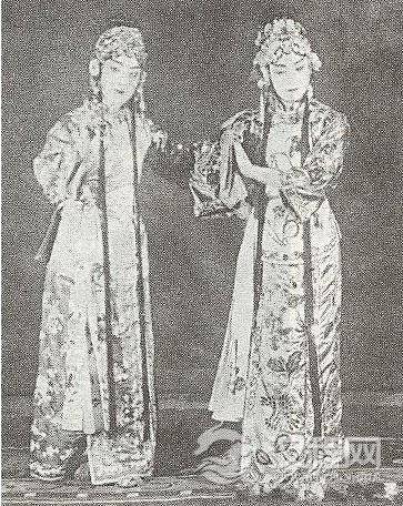 《花舫缘》程砚秋饰申飞云 《花舫缘》程砚秋饰申飞云