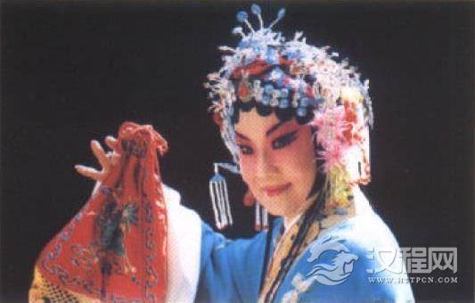 《锁麟囊》张曼玲饰薛湘灵 《锁麟囊》张曼玲饰薛湘灵