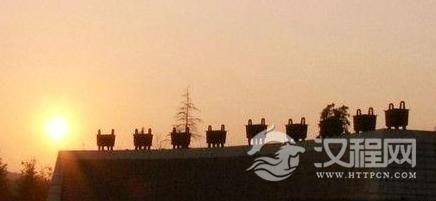 夏朝第一位帝王大禹是凭借治水服天下人的吗?