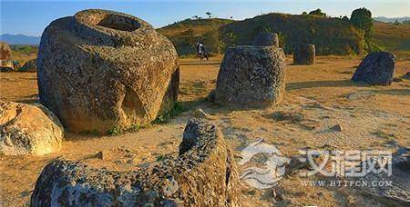 1485327945188321.jpg 9273b73d232143898a75cda7c7bd17cd_th.jpg