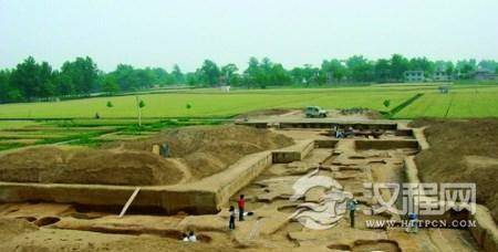 1489994753310957.jpg 二里头遗址.jpg