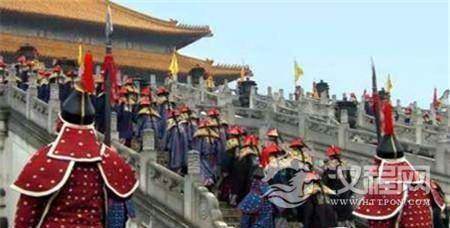 1507703460163541.jpg 上早朝2.jpg