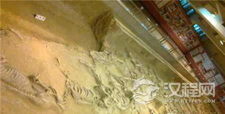 活人殉葬 活人殉葬