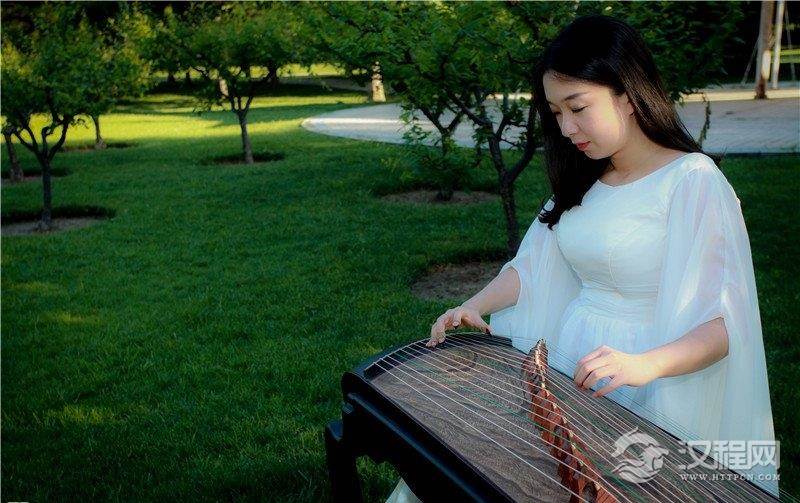 古筝左手的上滑音怎么掌握? 古筝左手的上滑音怎么掌握?