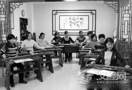 古琴艺术家高培芬:潜心打谱复活“韶乐”