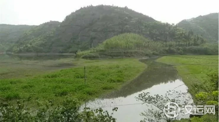 什么是风水中的“四镇十坐”? 什么是风水中的“四镇十坐”?