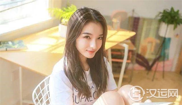 懒惰到不行的超懒十二星座女孩
