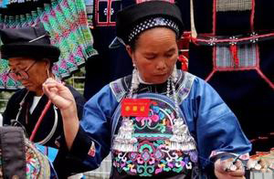 刺绣、蜡染、编织民间技艺大展示 50名草根“大师”九岭古村“打擂台”