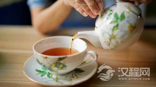 喝茶牙齿会变黄吗？