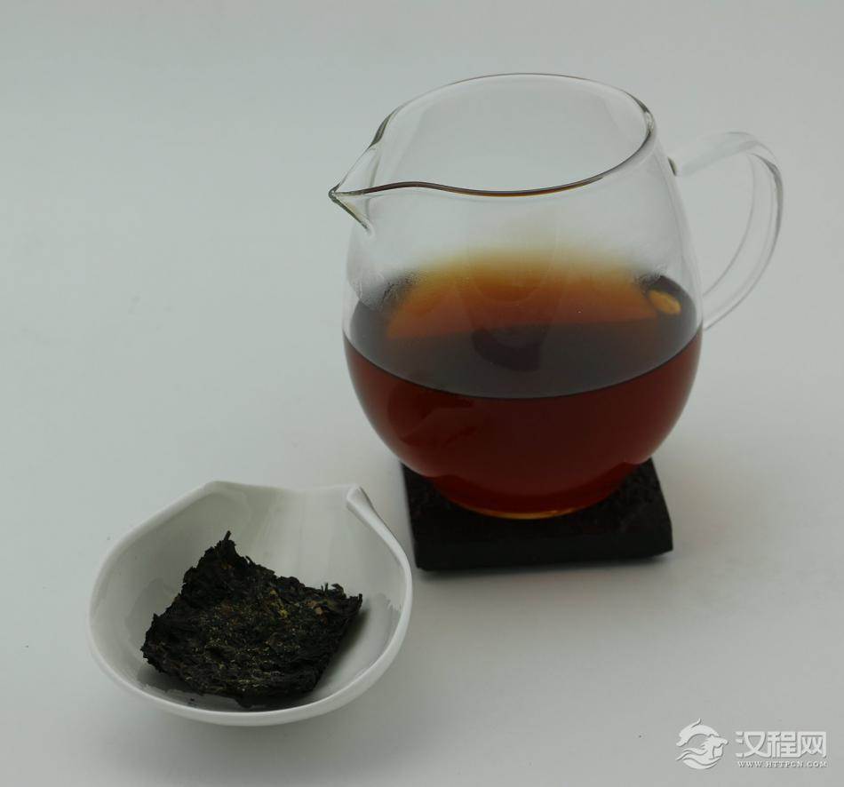 严寒喝茯茶 惬意又健康