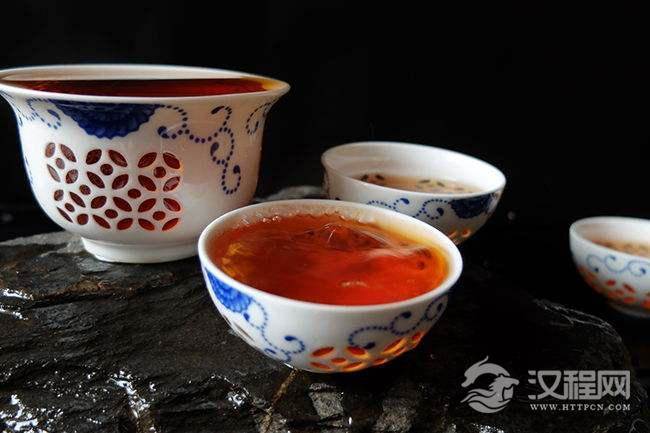 “工夫红茶”和“工夫茶”的区别是什么