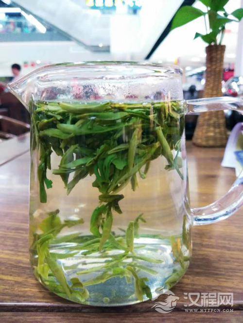 没喝完的茶最易形成茶垢