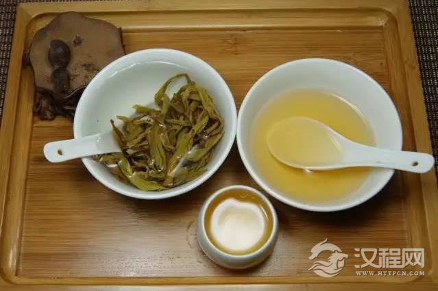 泡茶时，有了茶梗会更香？