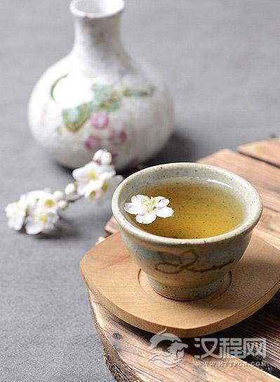 女人排毒通便必喝8款茶