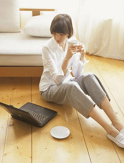 饮茶对维持眼的视力有很好的作用？