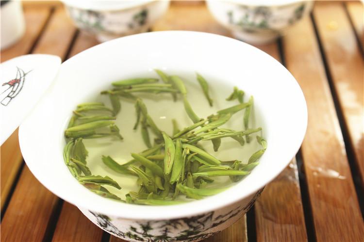 如何注意泡茶时取茶问题？