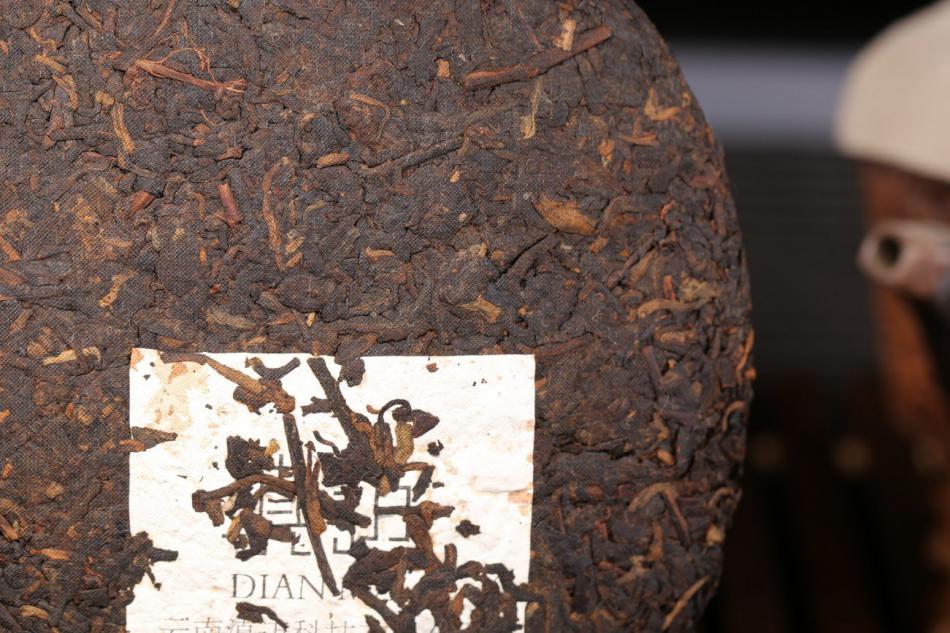 普洱茶不同等级的原料特征？