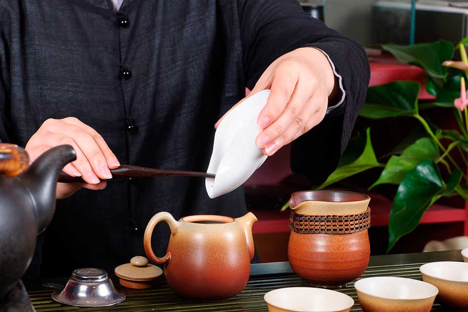 普洱茶宜兼饮，不宜偏饮选择适合自己的品饮方法