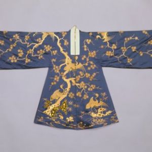 蓝缎地平金绣整枝松鹤纹老旦帔