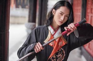 现在才知道|衣服配饰是最早的“荣誉证书”!