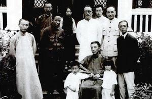 清末、民国的服装政治学