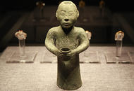 右衽：服饰与文化的交响