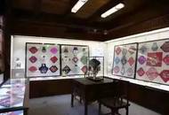 小舞台秀出大世界——清代肚兜展