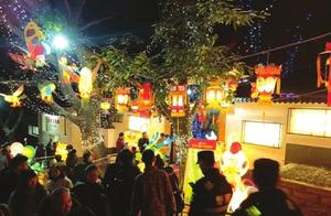 “灯痴”独创剪纸扎染花灯 推动自贡民间花灯艺术走向世界