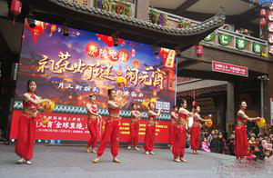 吉安民俗文化:茅田花灯 借助花灯道具来进行表演的民间灯彩舞蹈