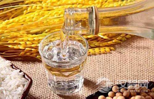 酒桌文化：关于酒桌上的礼仪，这几条要牢记