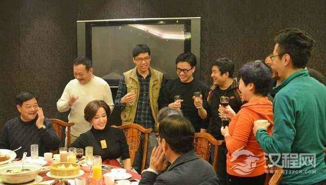 酒桌上，你可以不喝酒，但有四件事绝对不能做