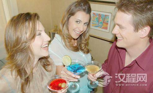 不管你是20岁还是30岁，都不要做这三种人，酒桌上容易被领导厌恶