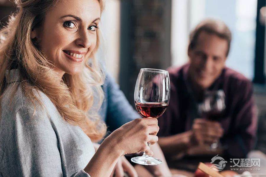 酒桌上，你是买单的人么？