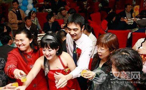 在酒桌上喝酒，喜欢把这三句话挂在嘴边的人，容易被领导刮目相看