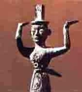 东周侍卫服饰是什么样的？东周男子服饰简介之三