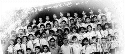 图说中国校服的百年变迁