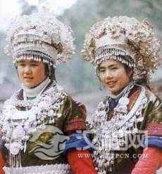 苗族服饰的特点和风格是什么？苗族服饰简介
