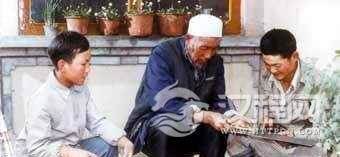 保安族服饰的特点和风格是什么？保安族服饰简介