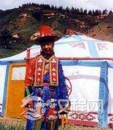 裕固族服饰的特点和风格是什么？裕固族服饰简介