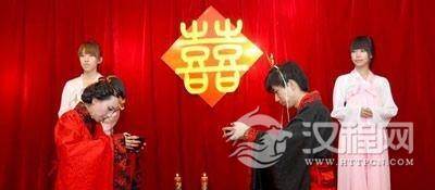 美到极致的汉服婚礼图片欣赏