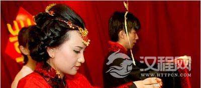 美到极致的汉服婚礼图片欣赏