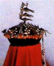 清代皇后朝冠特点和样式是什么？清代皇后朝冠简介