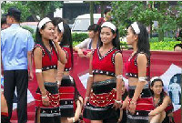 云南佤族服饰有什么特点?云南佤族服饰的风格