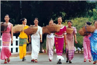 云南傣族服饰特点是什么?云南傣族服饰的独特之处